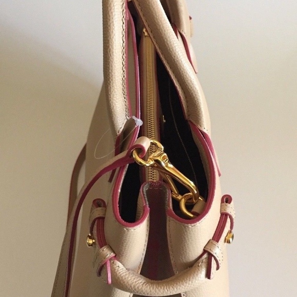 AUTHENTIC Burberry 'Banner' Medium House Check Bag - Picture 5 of 8